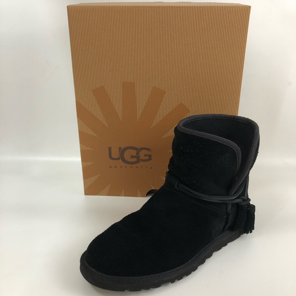 Ugg Short Boot